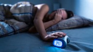i te despiertas entre las 3 y las 5 de la mañana sin alarma, tu cerebro está tratando de decirte algo importante