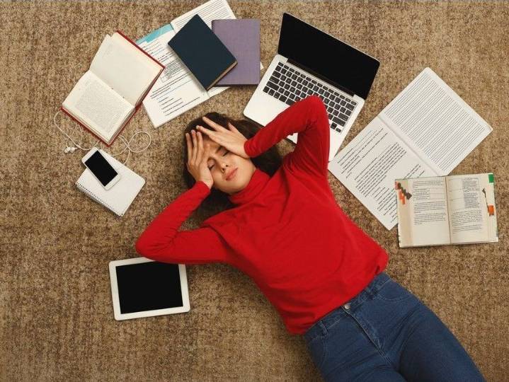 Opinion: Surviving sleep deprivation as adolescents