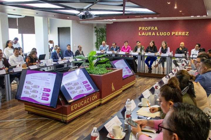 Presentan avances y proyectos estratégicos en sesión del subcomité sectorial de educación