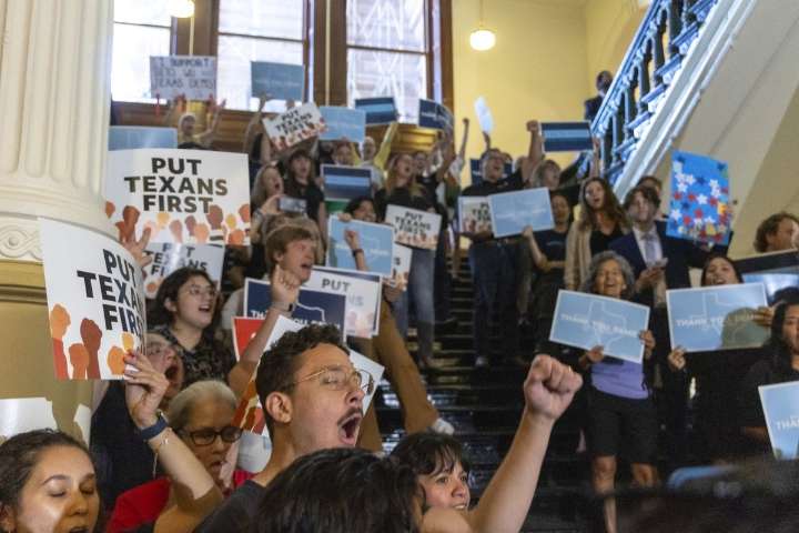 Democrats get police escorts to prevent a new redistricting walkout as California moves to retaliate