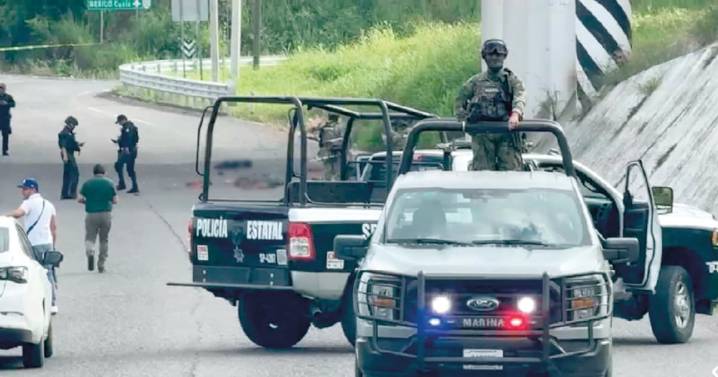 Tiran restos humanos sobre carretera de Papantla, en Veracruz