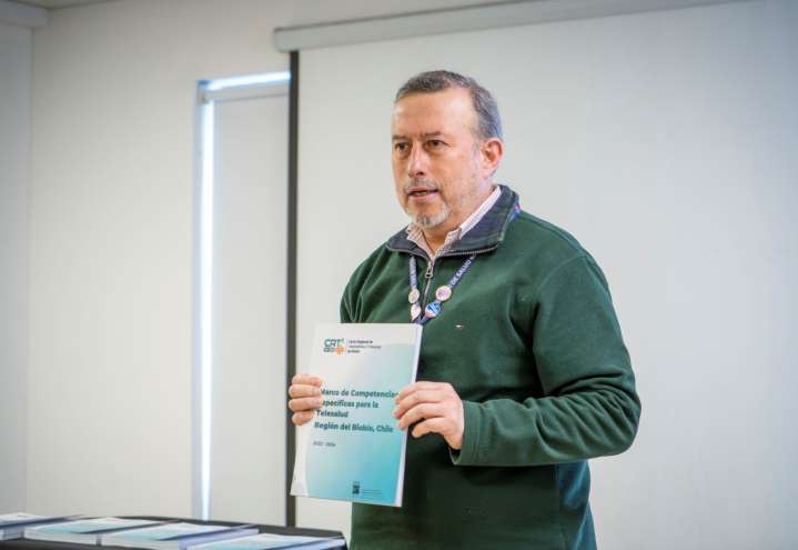 "Para asumir un desafío personal y profesional": renuncia seremi de Salud Eduardo Barra