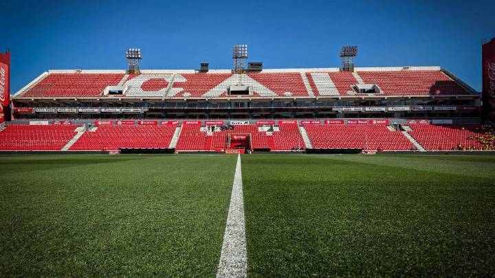 Suspenden el partido entre Independiente y Platense tras la violencia en Avellaneda