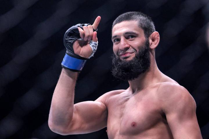 UFC 319 odds, predictions: Du Plessis vs. Chimaev headlines a stacked card