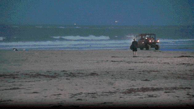 17-year-old boy drowns during high surf conditions at New Hampshire beach: Officials