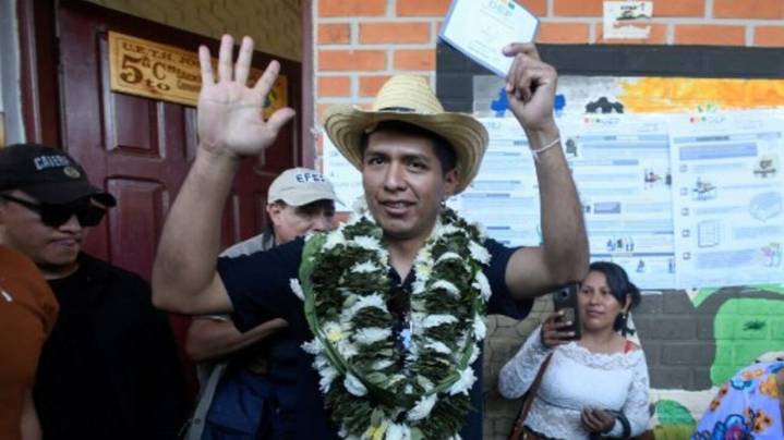 Así fue el ataque a Andrónico Rodríguez en las elecciones de Bolivia por seguidores de Evo Morales