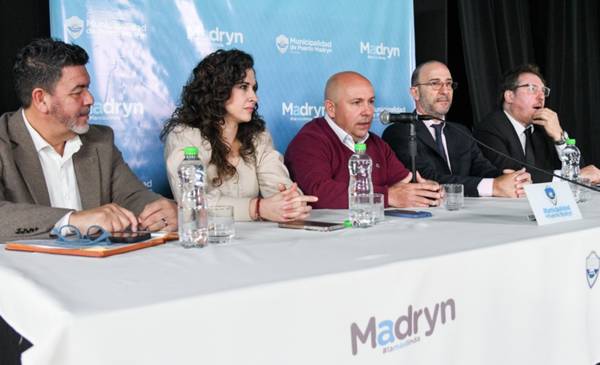 Sastre presentó el programa "Madryn red activa