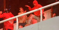 La sacaron barata: dejaron en libertad a los 104 hinchas detenidos tras enfrentamientos en estadio de Argentina