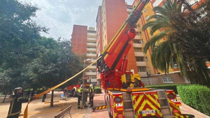 Incendio en Fuenlabrada: cuatro personas afectadas en un bloque de viviendas