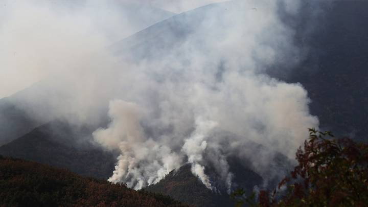 Las fotos de los incendios en Compludo y Carracedo de Compludo