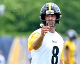 Aaron Rodgers Caught in Crossfire as Pittsburgh Reporter Drops Raw Truth After Mike Tomlin’s Move