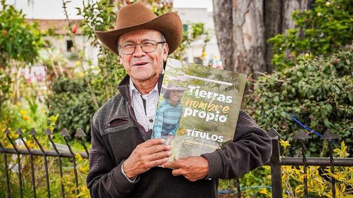 Agencia Nacional de Tierras y el presidente Petro entregaron más de 2.000 títulos de propiedad a campesinos de Boyacá