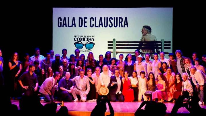 El público de Tarazona se rinde a ‘Votemos’ y ‘Sexo a los 70’ en la clausura del XXII Festival de Cine
