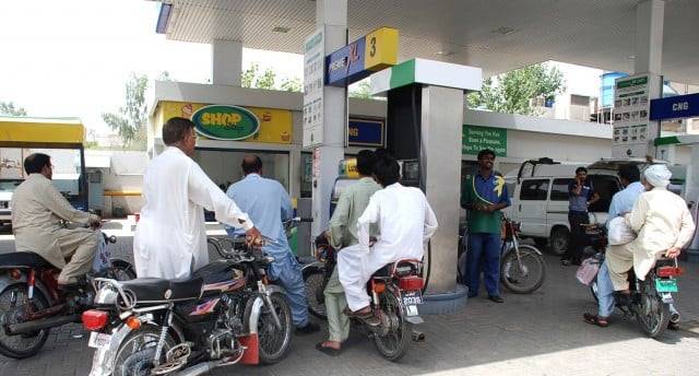 Govt cuts diesel by Rs12.84 per litre, keeps petrol price steady