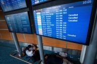 Air Canada says it is restarting flights Sunday