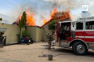 Reportan fuerte incendio en restaurante de colonia Infonavit, Manzanillo