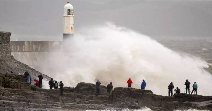 Hurricane Erin warning as people 'swept into boulders' at popular seaside resort