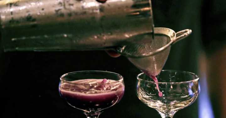 Why many Americans are rethinking alcohol, according to a new Gallup poll