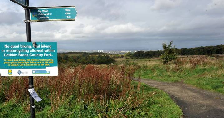 Pensioner arrested after ‘impersonating police officer’ at Glasgow beauty spot