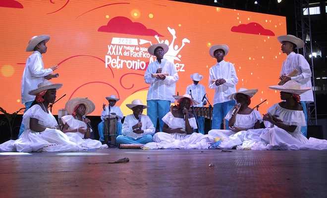 Con arte, saberes y tradición, estudiantes llenaron de vida la Ciudadela Petronio Álvarez en su segundo día de actividades