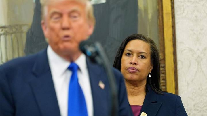 DC Mayor Bowser walks delicate line with Trump, reflecting the city's precarious position