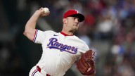 Phillies bring back 40-year-old reliever David Robertson