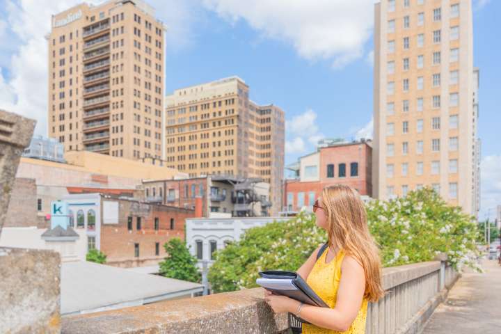 20 fun weekend events including Magic City Expo + ¡HICA! Bham Pig Roast