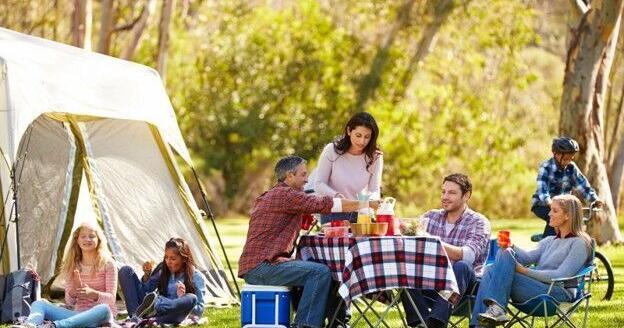 Why We Crave the Outdoors More During Holiday Weekends (and What That Says About Modern Life)
