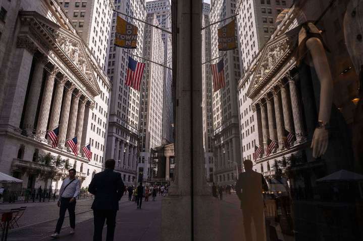 Global stocks drop as Trump unveils his tariffs