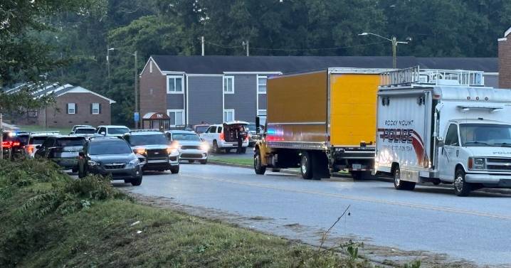 Barricade situation ends, suspect in custody 7 hours after man shot at Rocky Mount apartment :: WRAL.com
