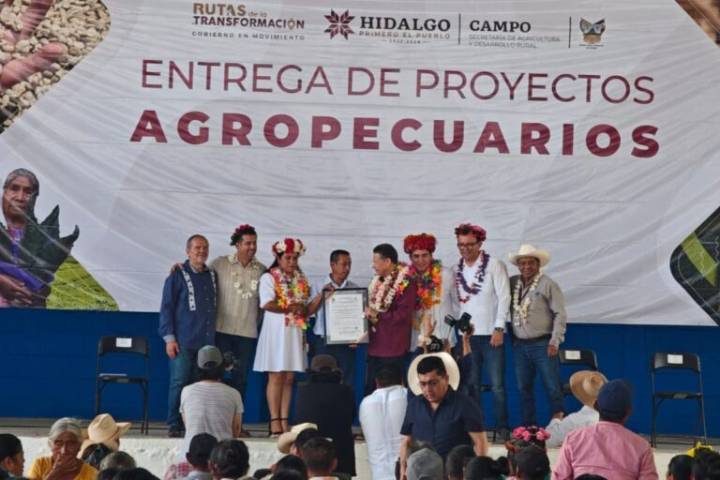 Xochiatipan ha recibido inversión de 120 mdp, informó Julio Menchaca