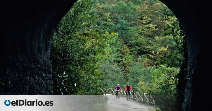De norte a sur: cinco itinerarios ciclistas para disfrutar pedaleando lejos del tráfico
