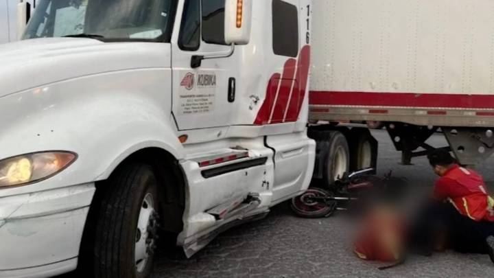 Fallece motociclista accidentado; chocó contra camión en Ramos Arizpe