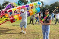 En Chilcuautla se lleva a cabo el noveno Festival del Papalote y Globos de Cantoya
