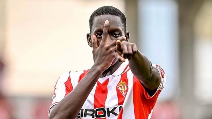 «Hay pocos delanteros con la fuerza y velocidad de Amadou, encima tiene gol», el análisis del descubridor del delantero del Sporting
