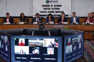 Comisión de Reforma Política-Electoral aprueba dictámenes sobre voto de mexicanos en el extranjero
