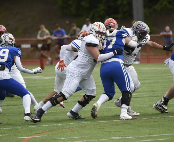 Prep football 2025: Seton Catholic depends on strong linemen to get wins