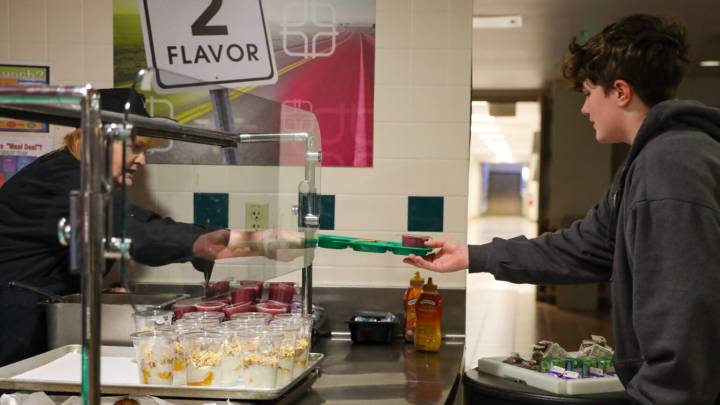 Juneau school board plans to bring back universal free breakfast