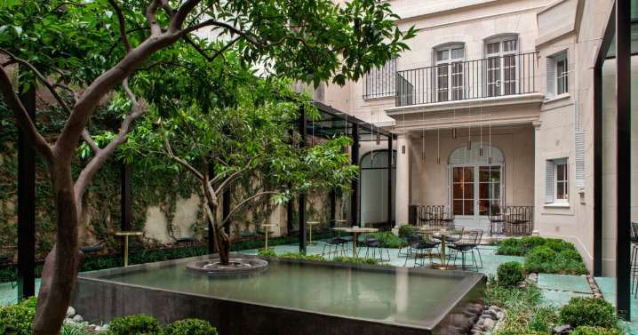 Cómo es Casa Cavia, el restaurante con jardín que está dentro de una de las mansiones más lindas de Palermo