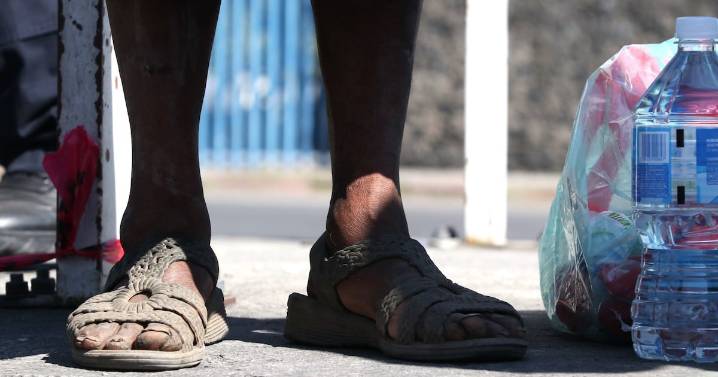 Vive el 10.6% de la población de NL en situación de pobreza