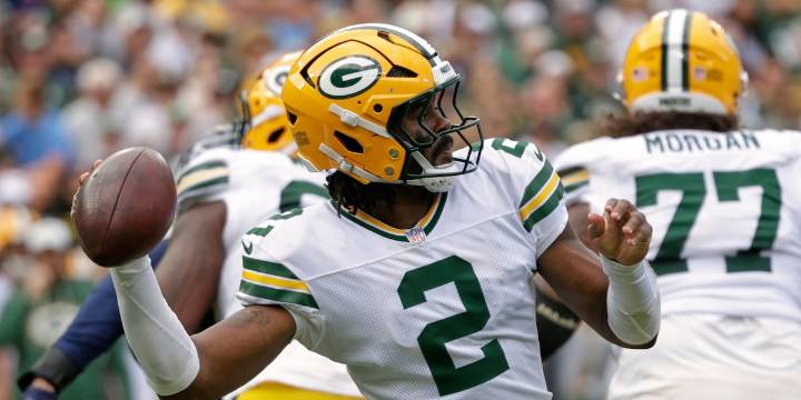 Malik Willis has TD pass and Packers sack Jalen Milroe 5 times in 20