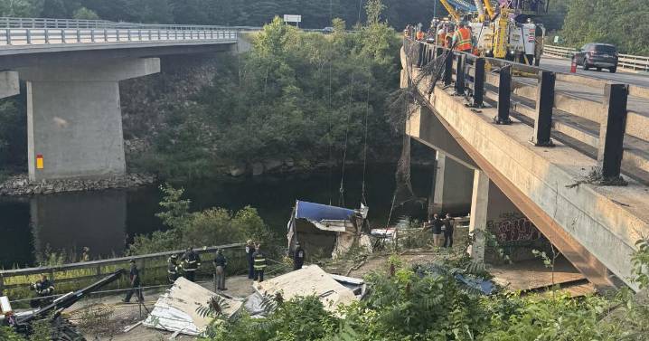 Vermont driver dies after tractor-trailer crash Friday morning