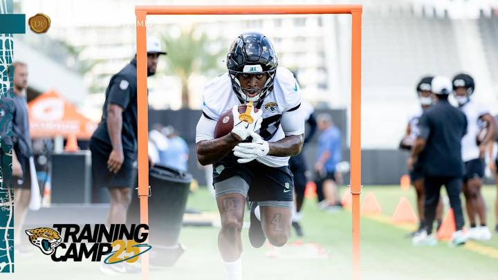 All Eyes on the Trenches for Jaguars Joint Practice With Dolphins
