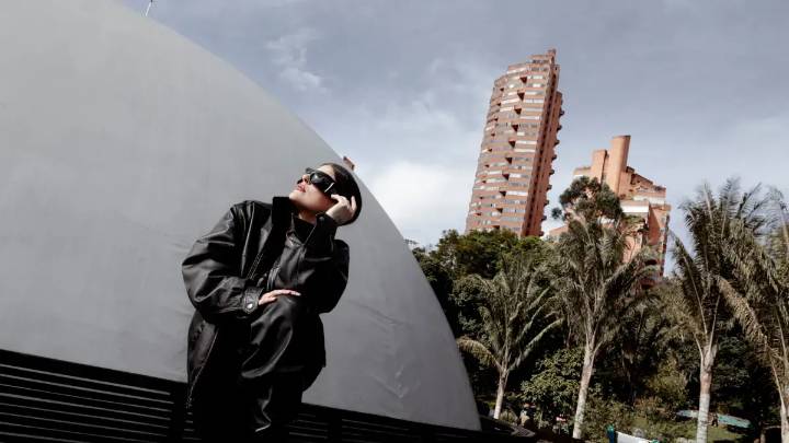 Delfina Dib resume sus 10 años en Bogotá con ‘Cerouno’.