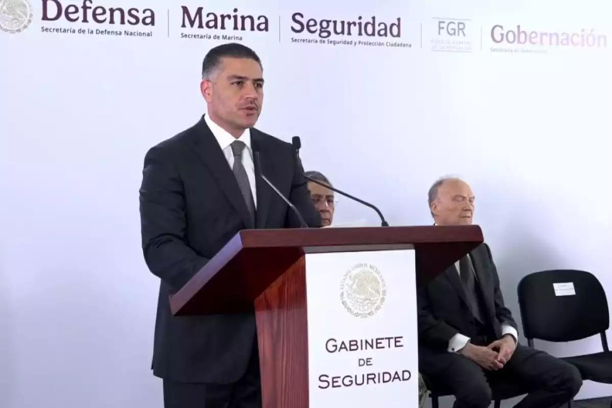 Titulares de SSPC y FGR indican que extradición de 26 líderes criminales a EU fue: “Decisión soberana para proteger la seguridad nacional”