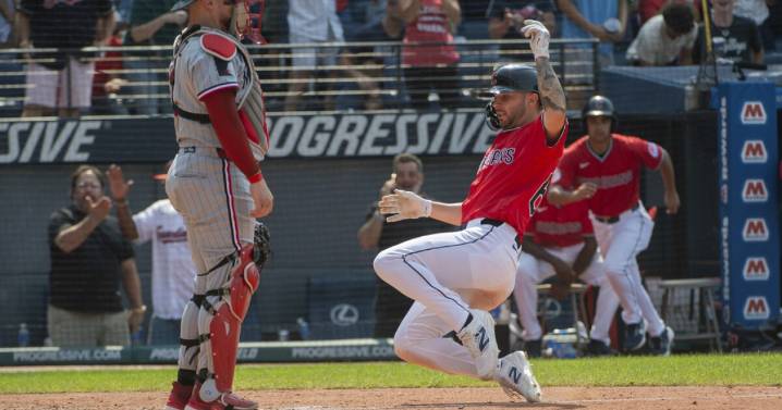Twins score 4 runs in 1st inning, beat Guardians 5