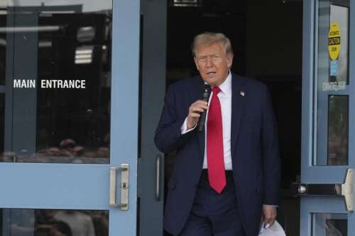 Trump plans crime crackdown in Chicago similar to DC