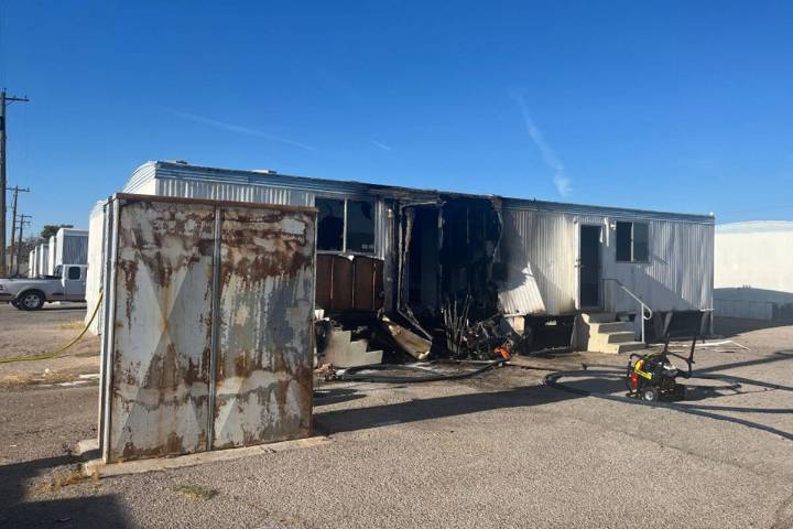 Northeast Las Vegas Valley mobile home fire injures two