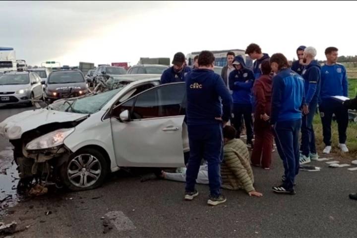 Jugador de Rosario Central sufrió un accidente en la autopista a Buenos Aires