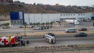 Choque termina en volcadura sobre la Vía Rápida Alamar